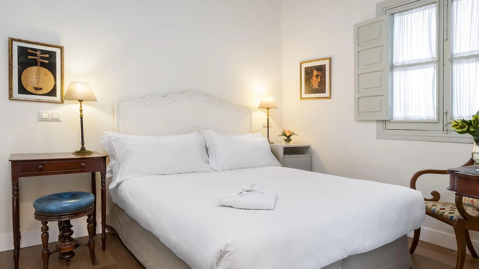 ****  Hotel Amadeus Sevilla Spain
